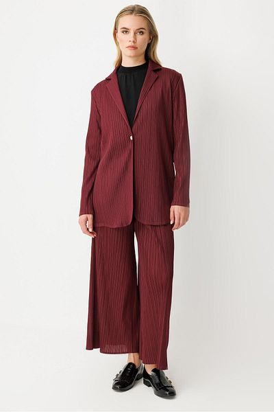 Ghisa Mono Collar Suit Claret Red