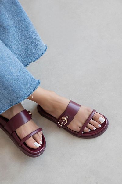 STRASWANS Zeus Women's Buckle Detail Daily Comfort Leather Slippers Claret Red