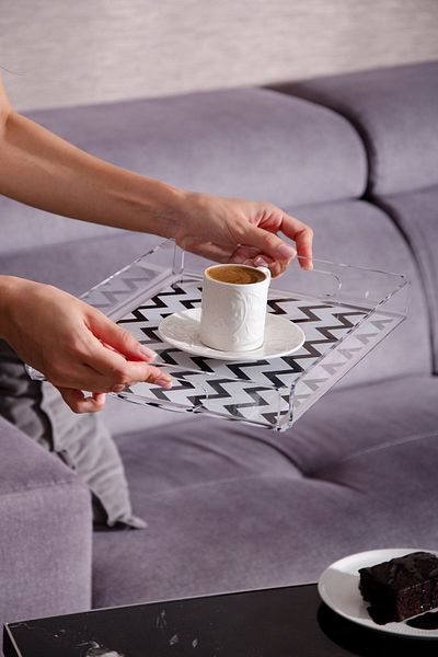 Le murano Line Zigzag Plexi Tray m – 31X23 cm