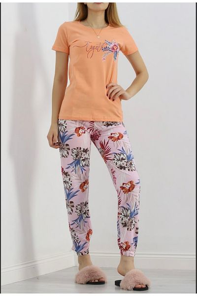 RED VELVET Floral Pajama Set