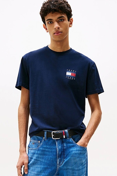 Tommy Jeans Bisiklet Yaka Baskılı Lacivert Erkek T-Shirt DM0DM21910C1G TJM RE...