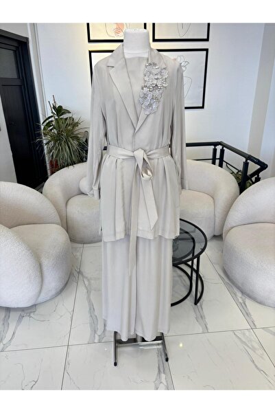 Parla Prive فريق نيركان شتين