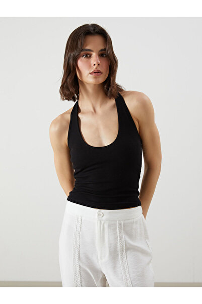 LC Waikiki قميص رياضي نسائي ذو ياقة رسن أسود