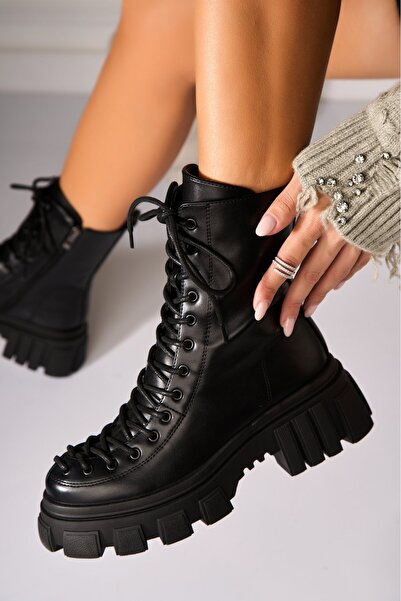 Joana Γυναικείες μαύρες μπότες με επένδυση από γούνα από τεχνητό δέρμα Pragya