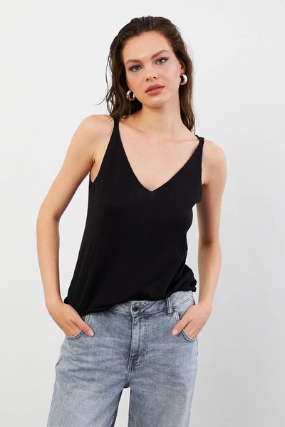 Cool & Sexy Women's Black V-Neck Knitwear Blouse Kz546