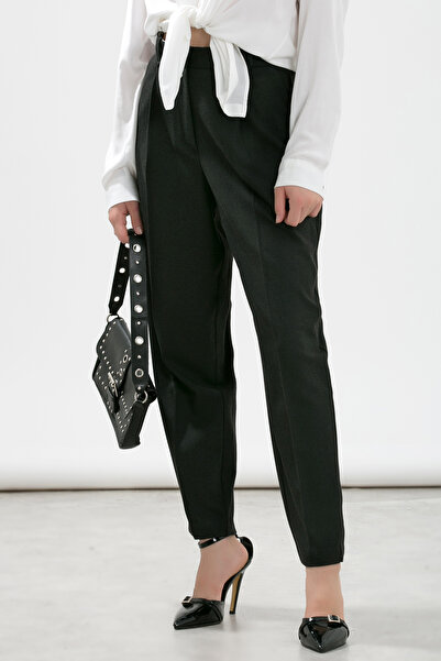 LA PANTE Carrot Pants Women's Pants Front Pleated Pocketed Woven Trousers Ank...