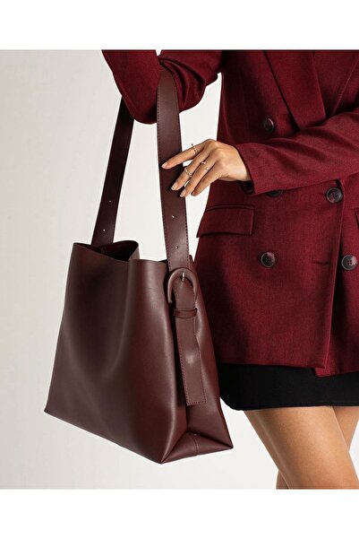 MYSTOBAG حقيبة كتف وكتف نسائية موديل MONA EQUIVALENT