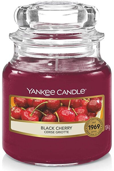 Yankee Candle YSMBC1 Small Black Cherry Jar Candle