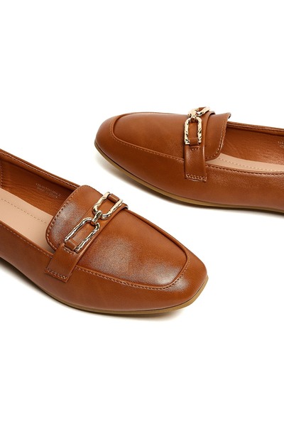 R&B Brown WoMen's's Metal Accent Loafers