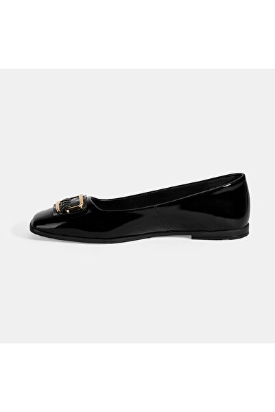Desa Women's Patent Leather Ballerinas with Black Metal Buckle Accessories