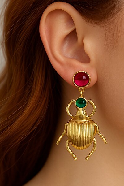 TAKIŞTIR Altın Renk Böcek Figürlü Taş Detaylı Çelik Küpe (Çift)