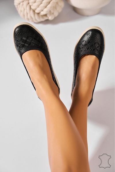 Joana Women's Moccasins Natural Leather Black Enola