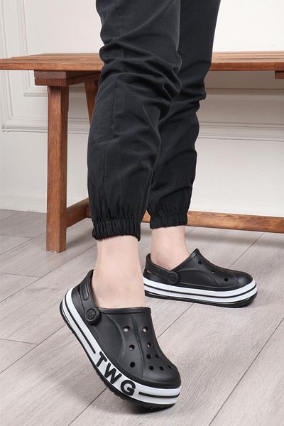 AYK'S Black Unisex Slippers Twg-216 g