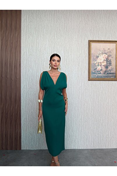 ESRAHELVACI V-Neck Shoulder Buckle Detailed Midi Dress