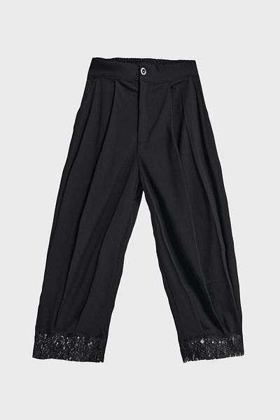 its basic Women's Black Color Black Lace Detailed Loose Cut Special Design Fabric Trousers