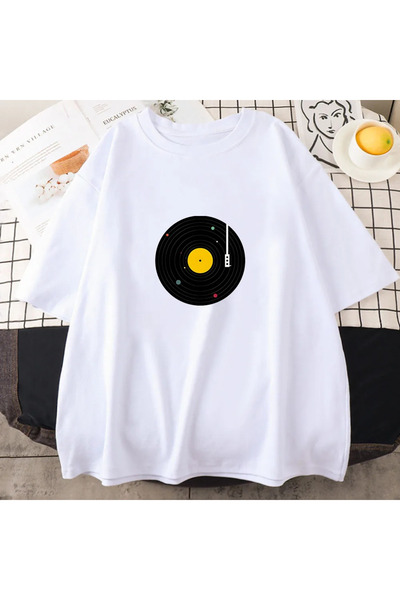 Tarzsokak Бяла ретро тениска за възрастни с графичен принт на музика Молдова ...