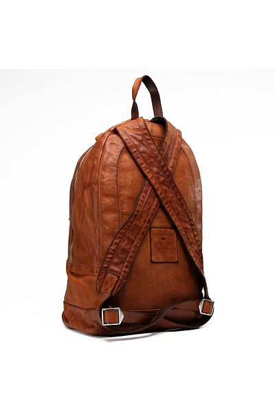 Campomaggi Kožený batoh Frassino Daybag s priehradkou na notebook 34 cm