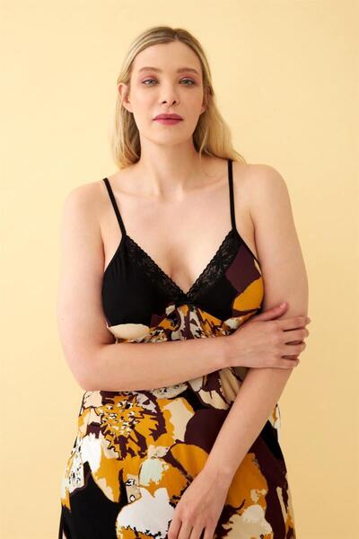 Celira Women's Plus Size Black Floral Patterned Strap Nightdress