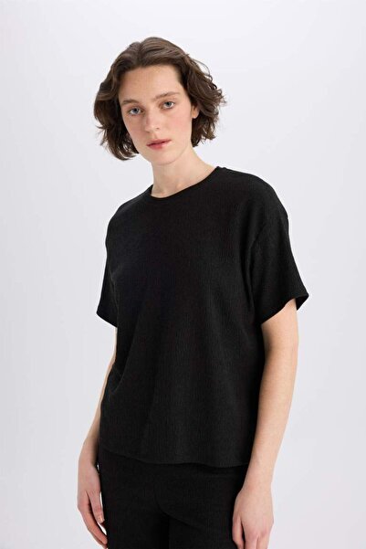 DeFacto Black Relax Fit Crew Neck T-Shirt - Short Sleeve, Solid Wrap C3843Ax25Sp