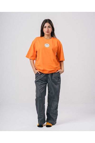 EB2024 Grey parachute pants with a comfortable and modern fit