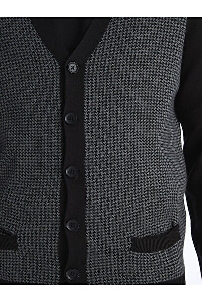 LC Waikiki Μαύρη ανδρική πλεκτή ζακέτα με λαιμόκοψη σε σχήμα V