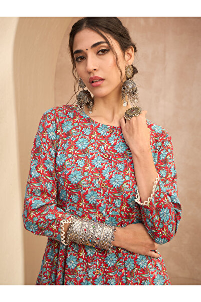 Sassafras By Styli Red Floral Buttoned Pocket Kurta