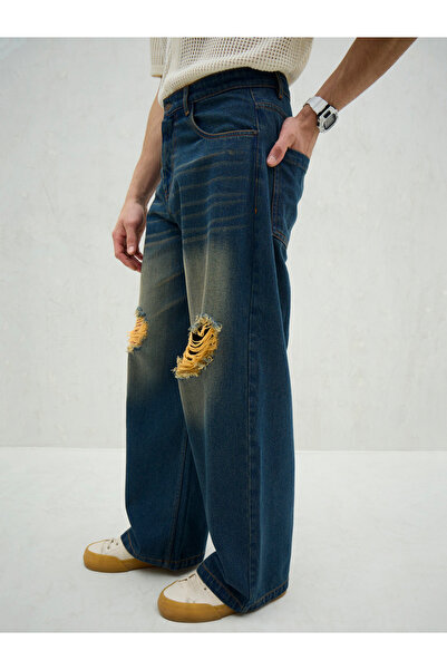 Mascln Sassafras By Styli Men Blue Washed Distressed Knee Wide Leg Jeans