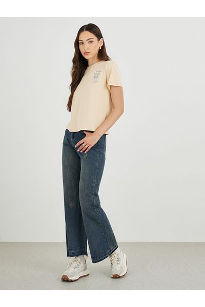 Styli Graphic Print Short Sleeve T-Shirt
