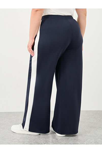 Styli Plus Wide Leg Joggers with Side Seam Contrast Panel