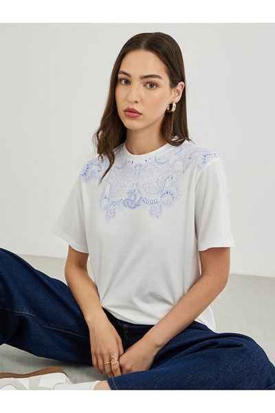 Styli Graphic Printed Regular Fit T-Shirt