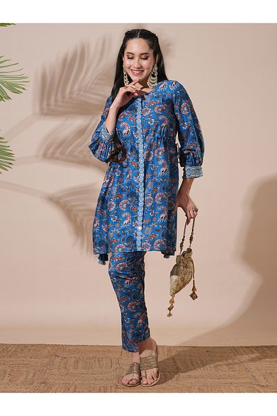 Globus By Styli Floral Print Drawstring Detail Tunic with Mid-Rise Narrow Pants Co-Ords