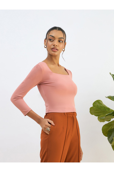 Sassafras By Styli Pink Square Neck Knitted Crop Top