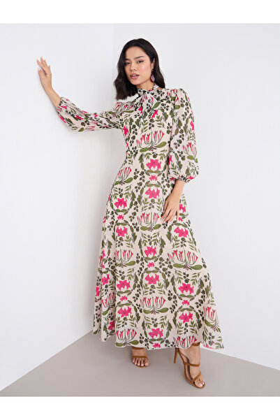 Styli فستان ماكسي مطبوع بالكامل برباط حول الرقبة