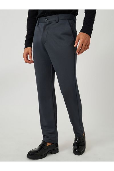 Styli Solid Slim Fit Knitted Pants