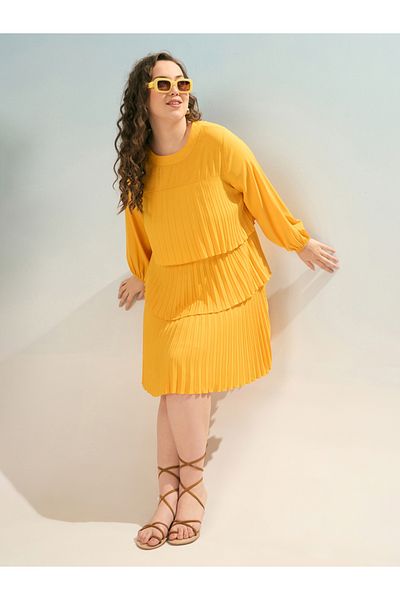 Sassafras By Styli Plus Pleated Knee Length Dress