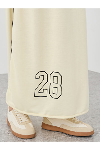 Styli Graphic Print Side Tape Detail A-Line Maxi Skirt