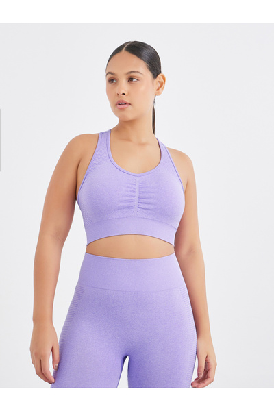 Styli Seamless Front Scrunch Detail Sports Bra and Leggings Set