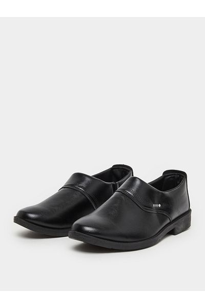Styli Men Black Solid Stitch Detail Slip On Formal Shoes