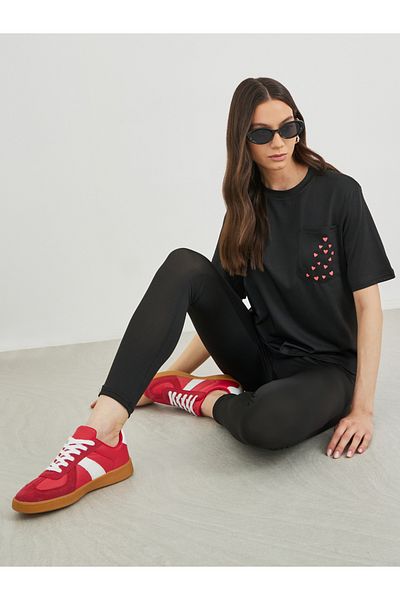 Styli Printed Pocket Detail T-Shirt and Leggings Co-Ords