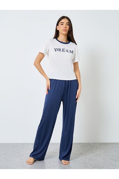 Styli Slogan Print Contrast Trim T-Shirt and Pyjama Set