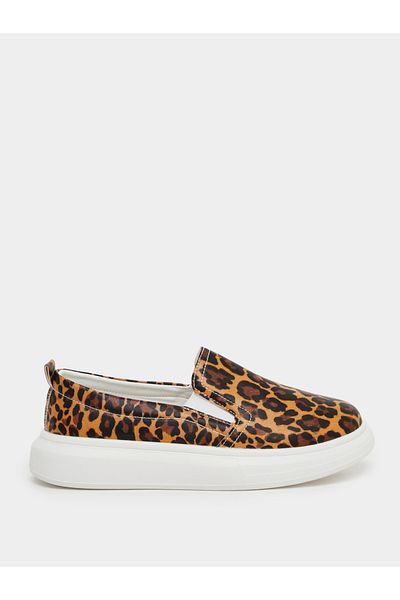 Styli Animal Print Slip On
