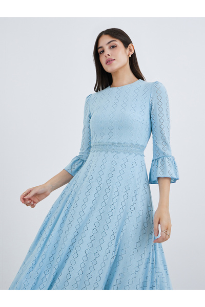 Styli فستان ماكسي بتصميم A وأكمام ثلاثة أرباع وحافة غير متماثلة