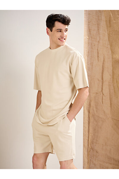 Mascln Sassafras By Styli Men Beige Waffle Textured Straight Fit Shorts