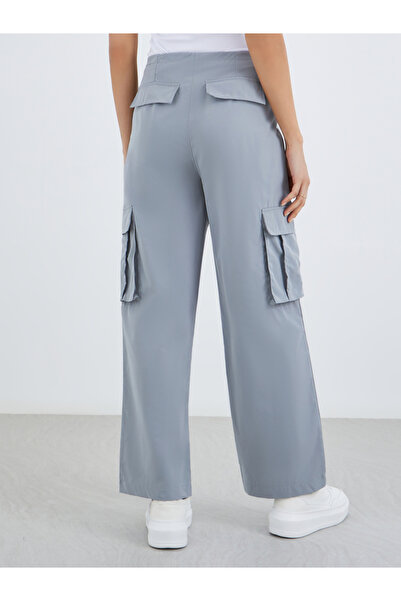 Styli Solid Pocket Cargo Pants with Concealed Zip