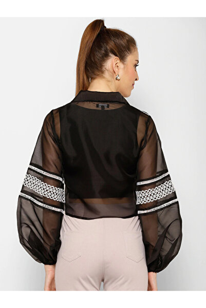 Kassually By Styli Solid Lace Insert Balloon Sleeve Buttoned Shirt