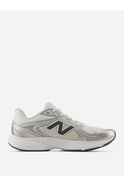 New Balance Amaste Shoes