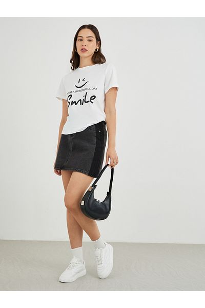 Styli Slogan Print Round Neck Short Sleeve T-Shirt
