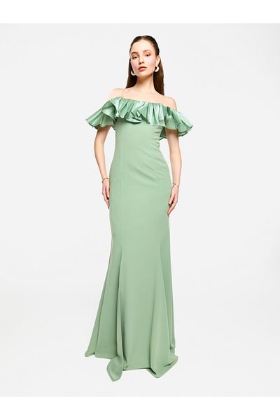 House of Moda By Styli Off Shoulder Ruffled Detail Mermaid Hem Maxi Dress