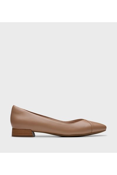 CLARKS Beige Women's Natalyn Wish Ballerina