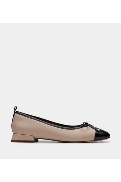 CLARKS Beige Women's Ubree15 Poppy Shoes